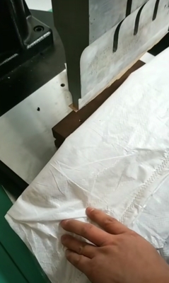 Полуавтоматическая ультразвуковая герметизирующая машина для пакетов весом 25 кг и 50 кг с настраиваемым напряжением